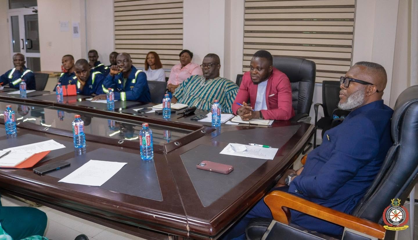 NAS CEO Presents Overalls and Safety Boots to Workshop Staff